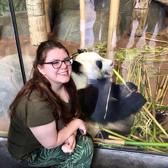 Meet your Posher, Cami - Picture 2 of 4